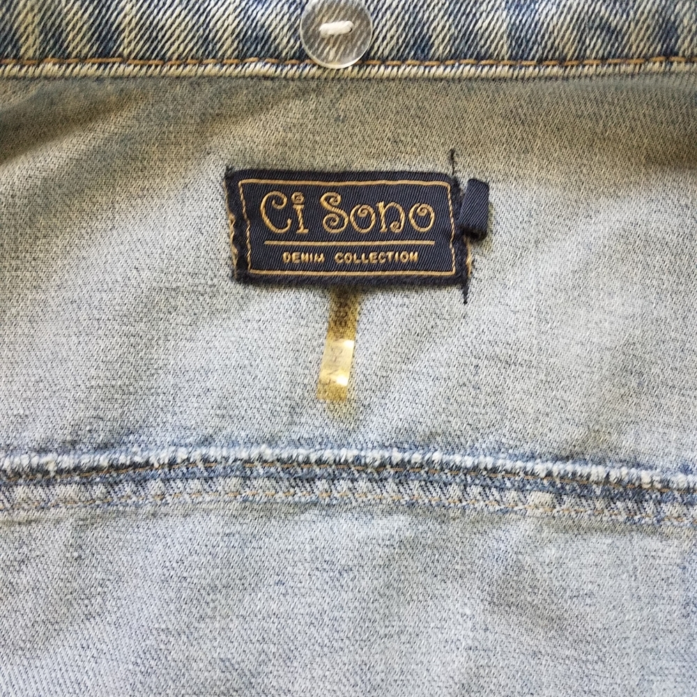 Today ONLY! $15 Denim Jacket Ci Sono - Picture 6 of 6